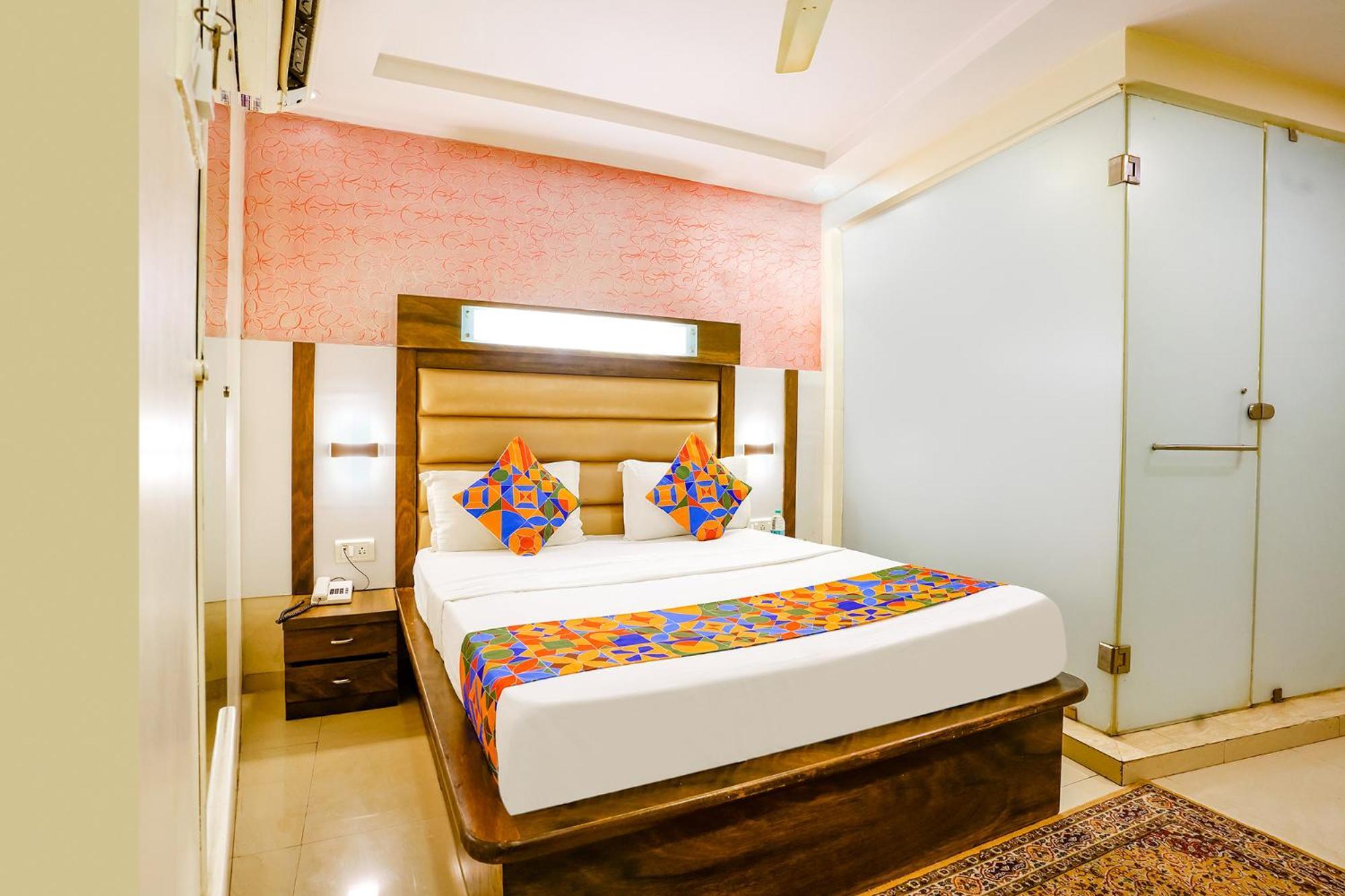 Hotel Naivedhya By Kwality Inn Thane Bagian luar foto