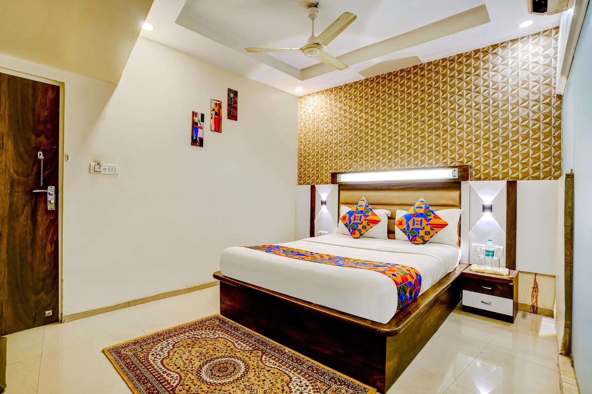 Hotel Naivedhya By Kwality Inn Thane Bagian luar foto