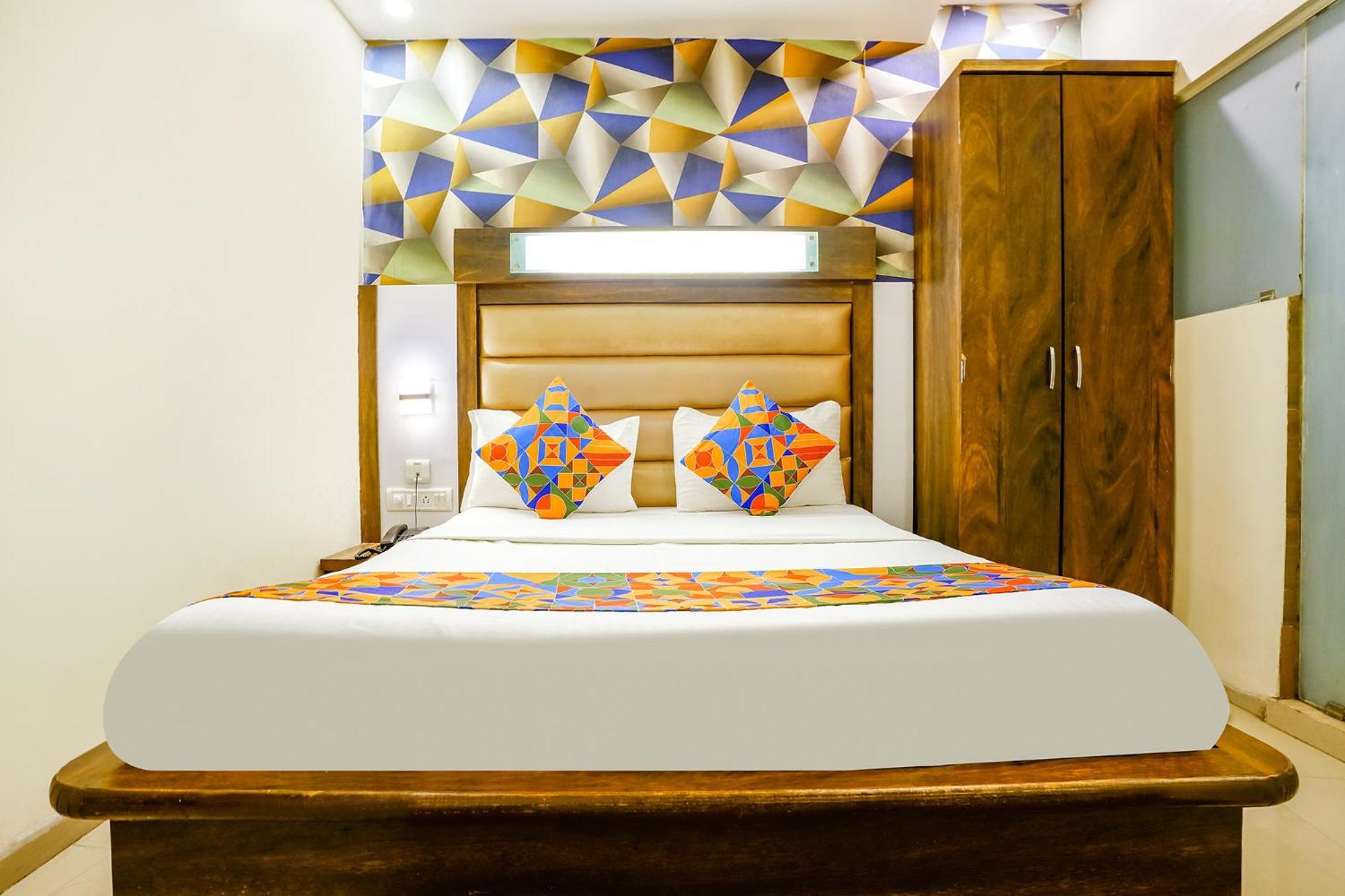 Hotel Naivedhya By Kwality Inn Thane Bagian luar foto