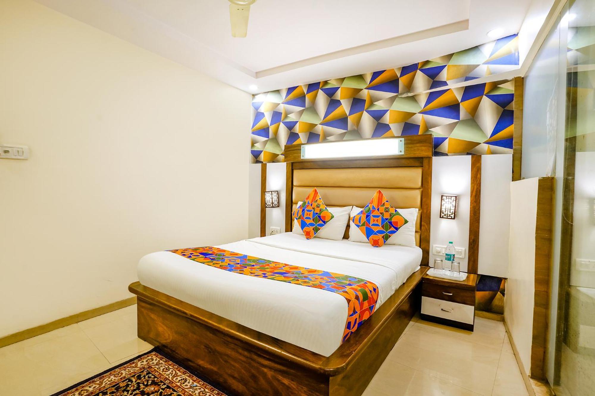 Hotel Naivedhya By Kwality Inn Thane Bagian luar foto