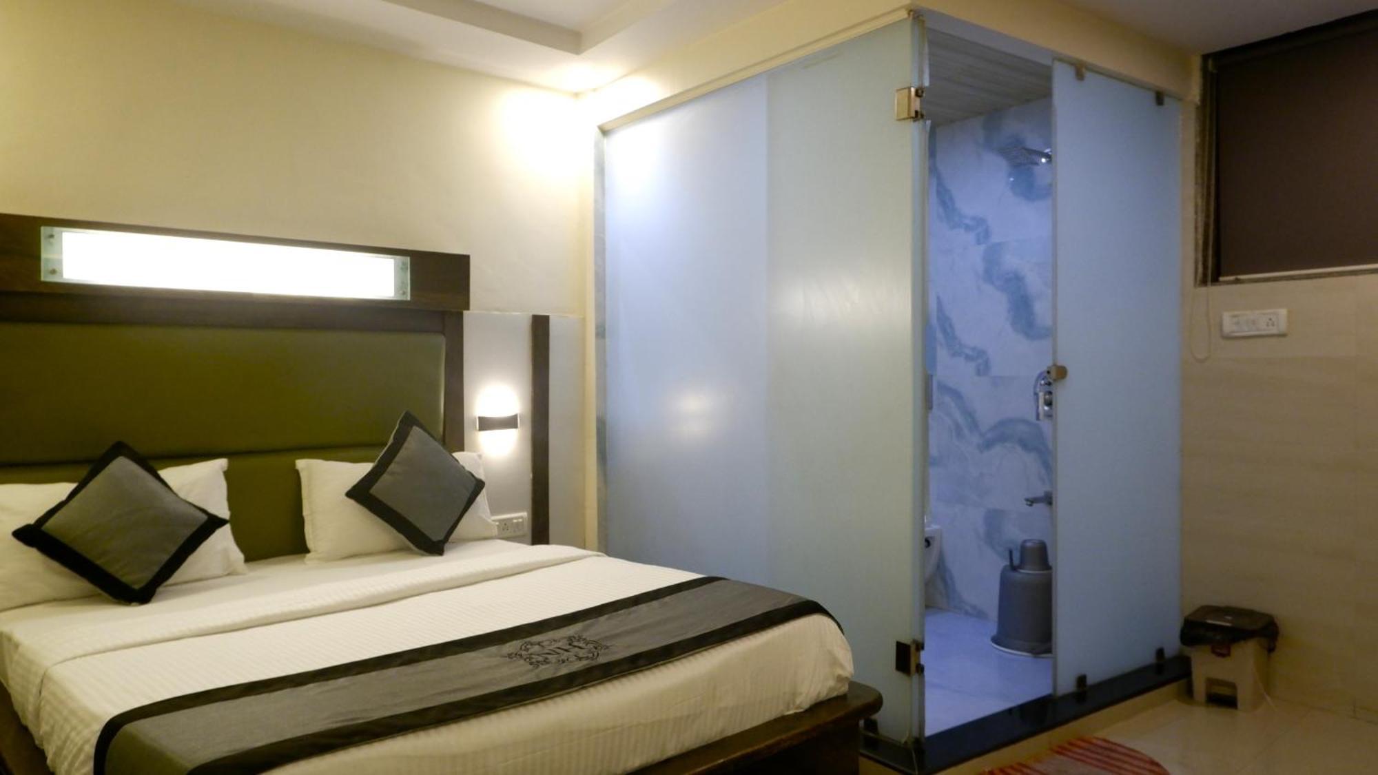 Hotel Naivedhya By Kwality Inn Thane Bagian luar foto