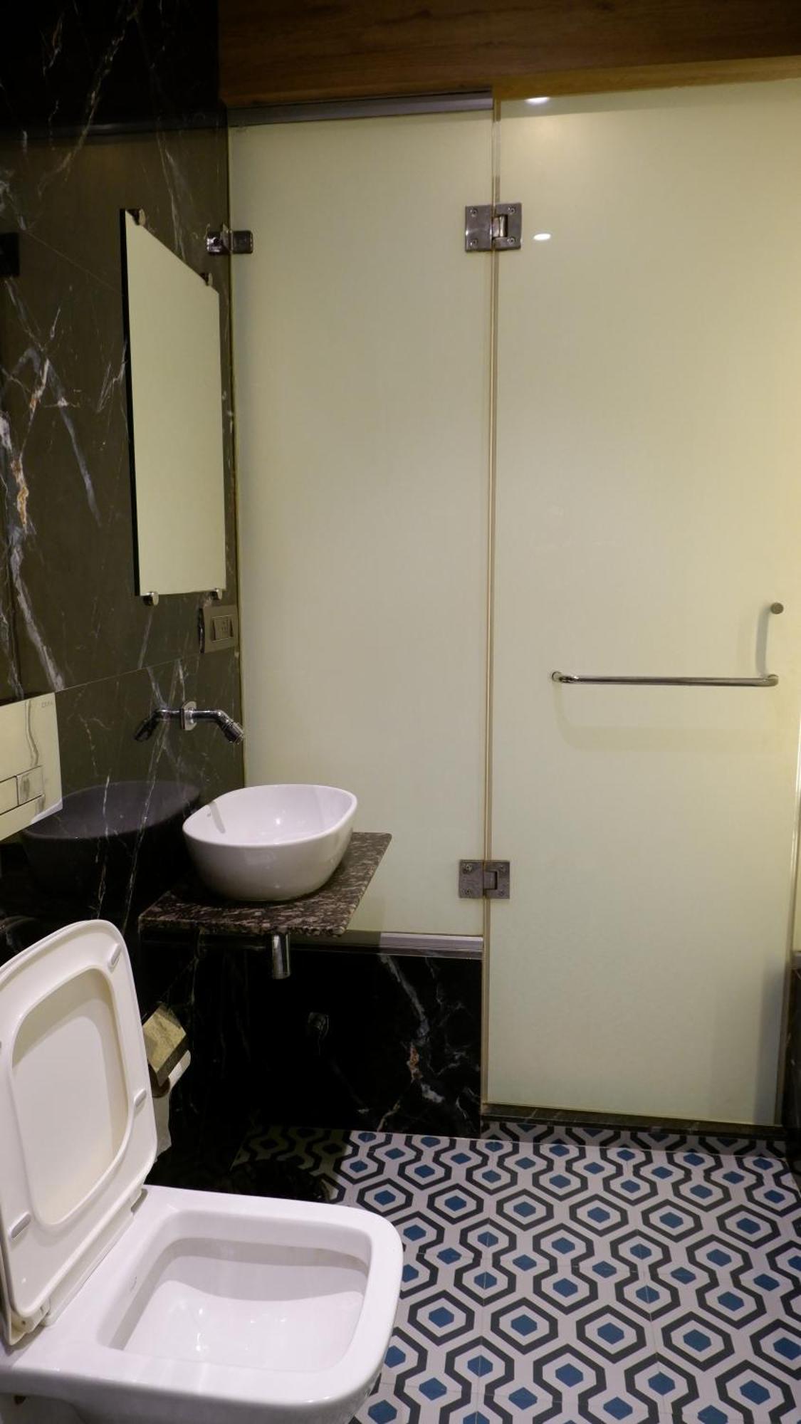Hotel Naivedhya By Kwality Inn Thane Bagian luar foto